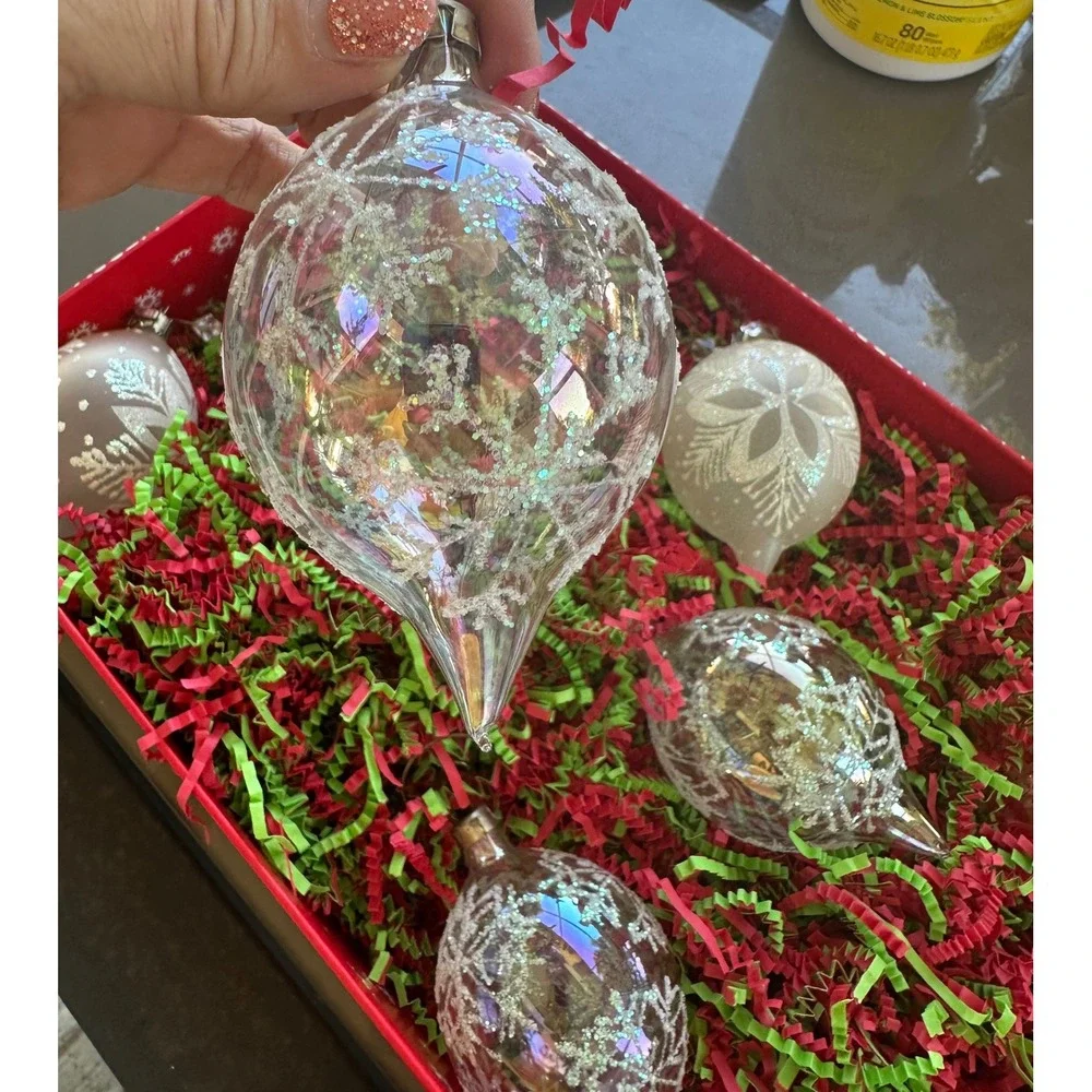 Set of 7 Iridescent Glitter Snowflake Christmas Ornaments‎ Vintage Glass Style